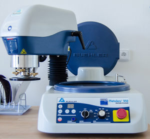 Laboratoře