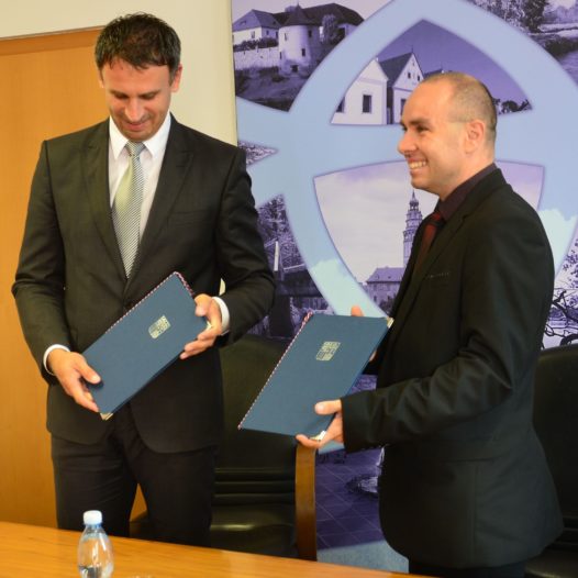 VŠTE akredituje „personalistiku“ a založí s Jihočeským krajem společnou firmu