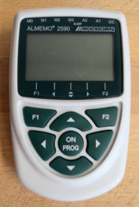 Univerzální 4 vstupový měřící přístroj s pamětí a digitálním vstupem