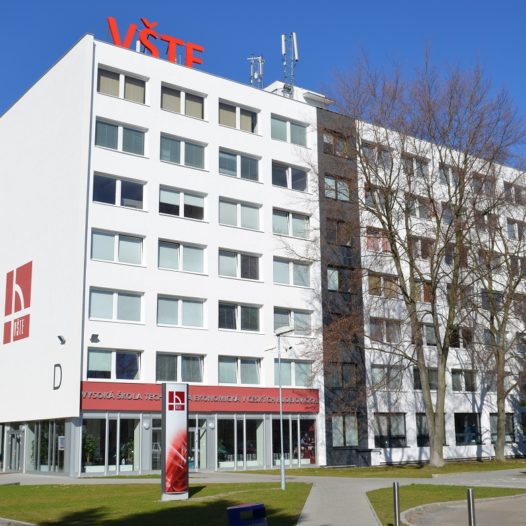 VŠTE po 10 letech mění statut. Bude univerzitou a vytvoří fakulty