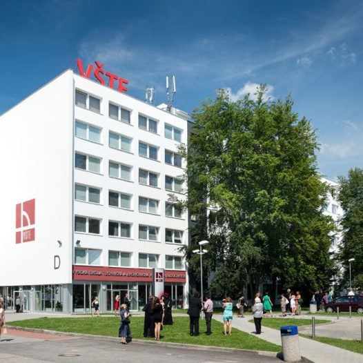 Rektor mezi zakladateli České jaderné asociace