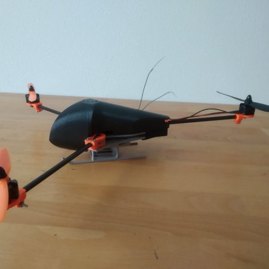 Naši studenti postavili vlastní trikoptéru