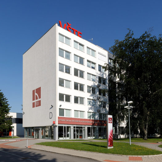 Při VŠTE se otevře i základní škola. Prvňáci nastoupí už od září