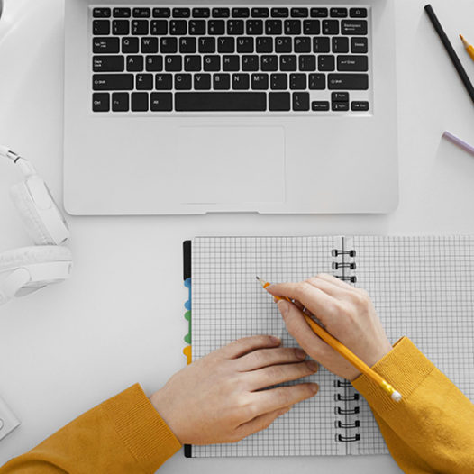 Jak skloubit školu a práci? Využijte kombinované studium