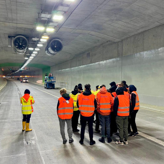 Exkurze studentů VŠTE na stavbě dálnice D3 v úseku Úsilné – Hodějovice